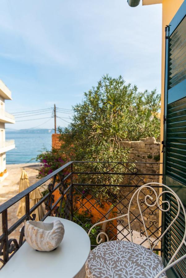 Maisonette Elena Longós Exterior photo